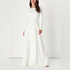 Iconic Love Story White Backless Long Sleeve Maxi Dress